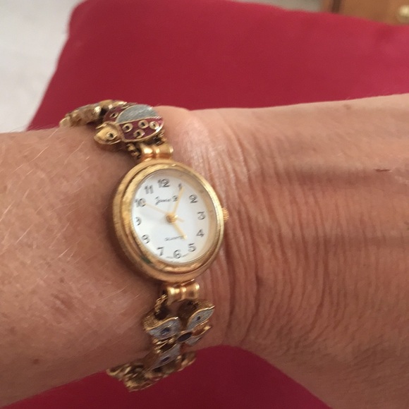 Avon Accessories - Fun fun fun watch